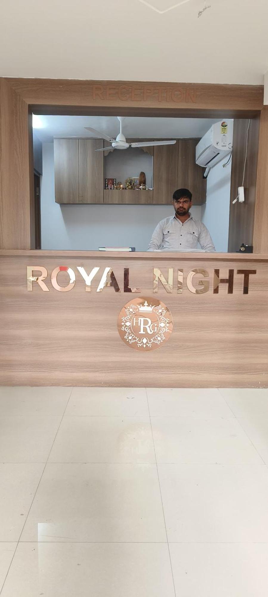 Hotel Royal Night Daman Exteriör bild