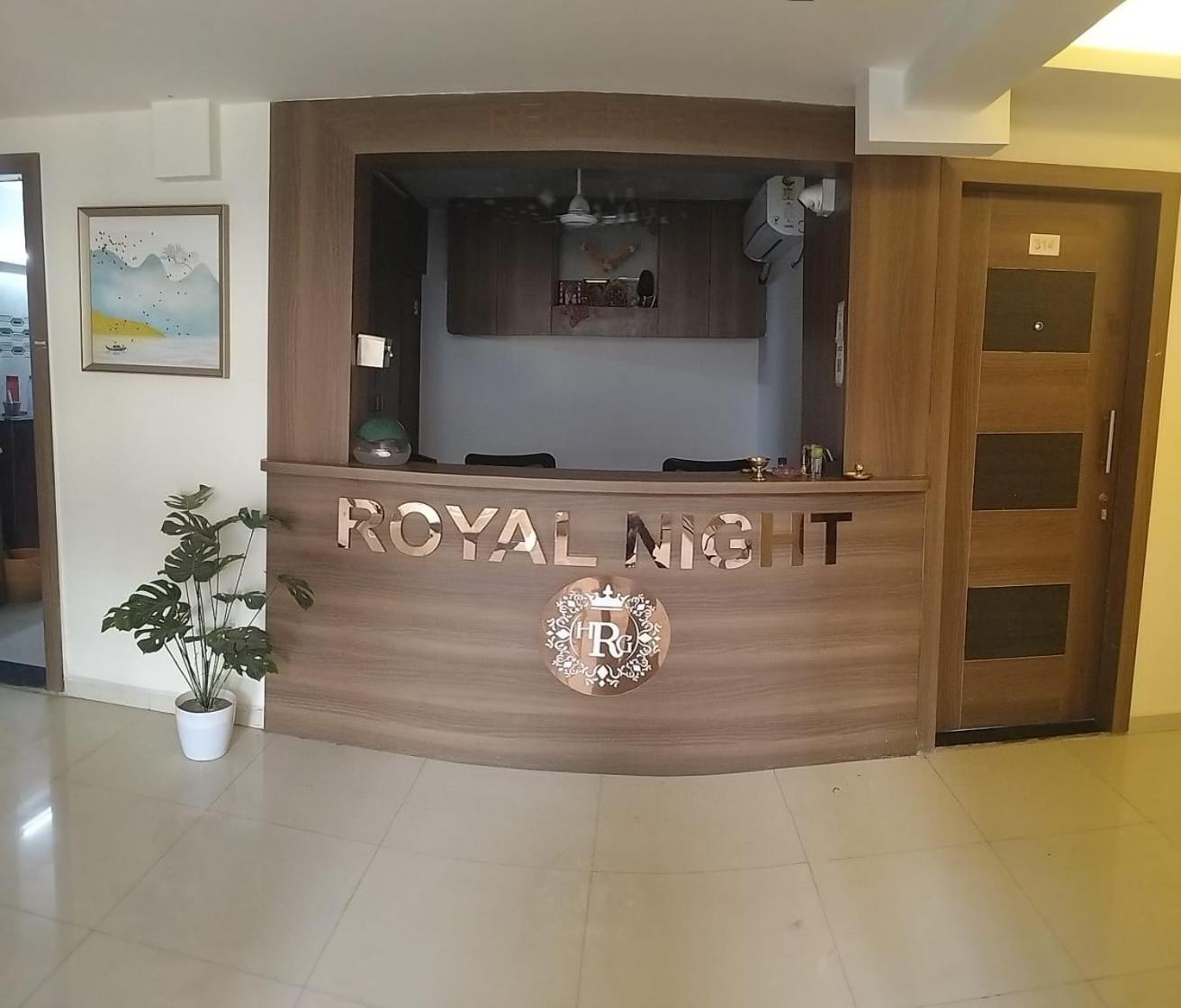 Hotel Royal Night Daman Exteriör bild